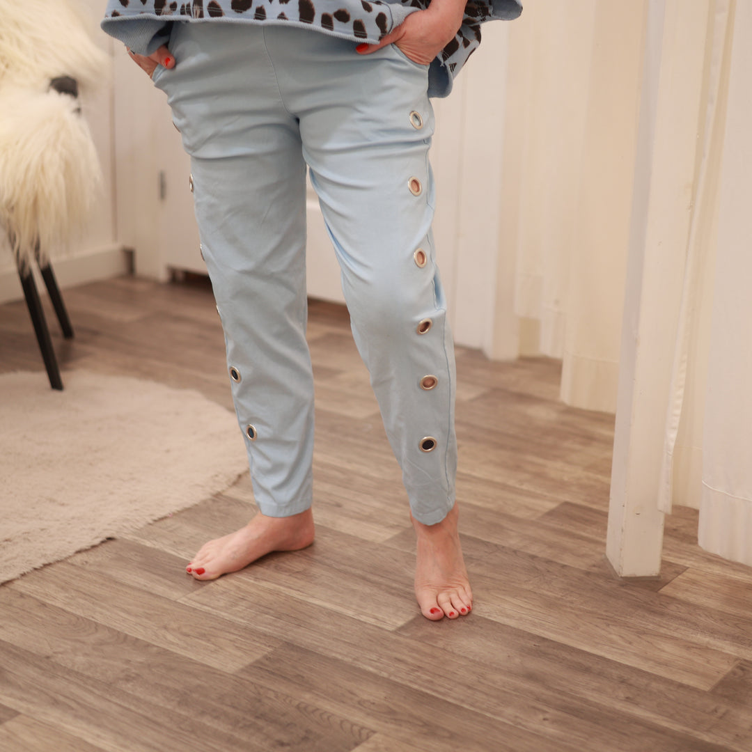 Hose mit Nieten