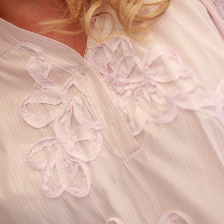 Bluse mit Applikation