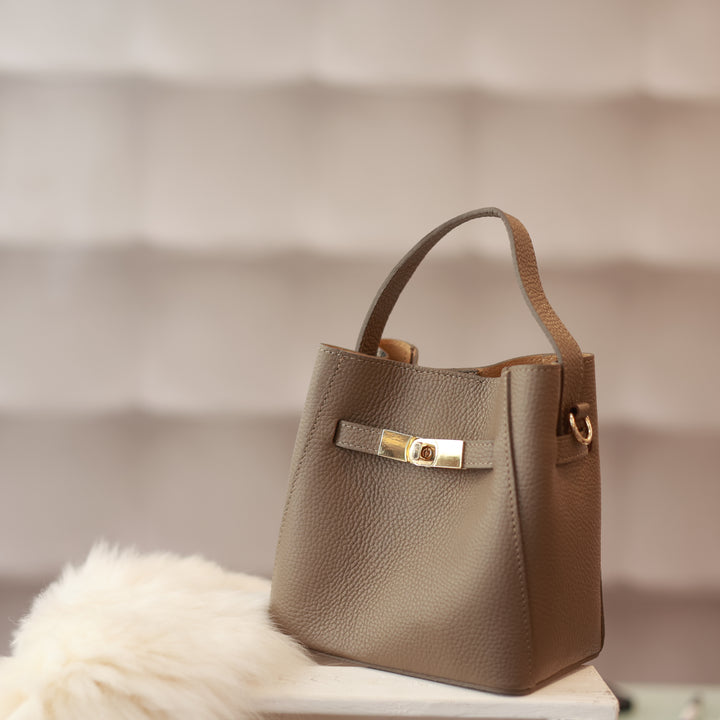Handtasche