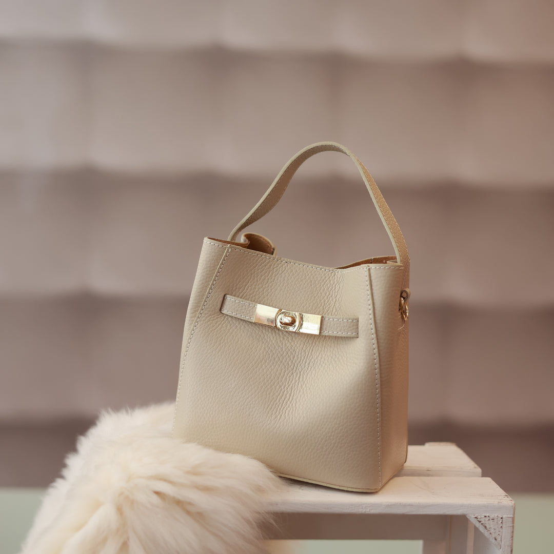 Handtasche