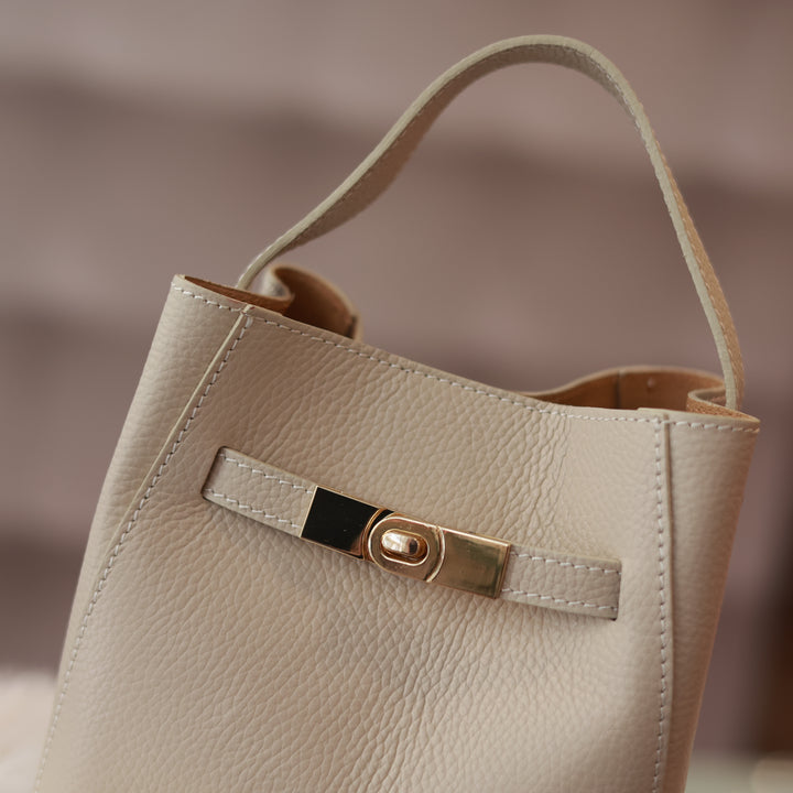 Handtasche