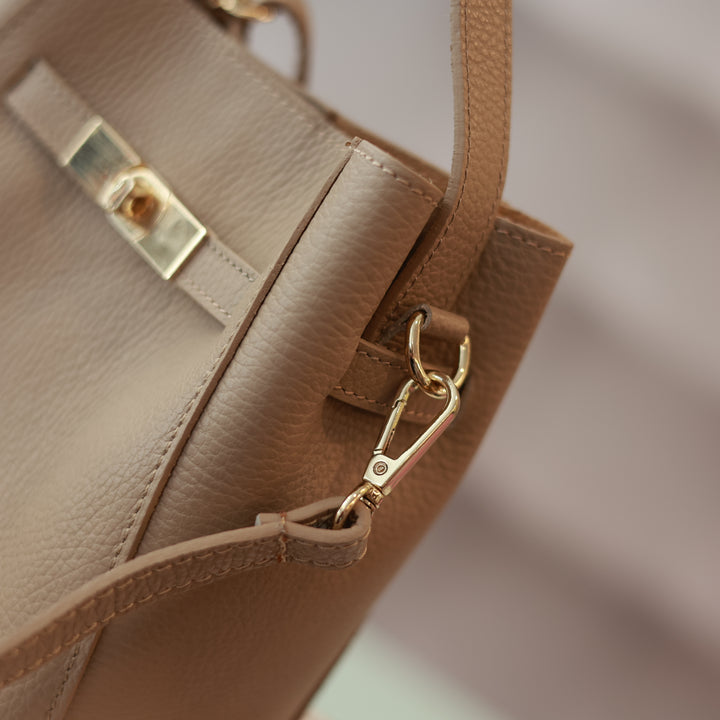 Handtasche