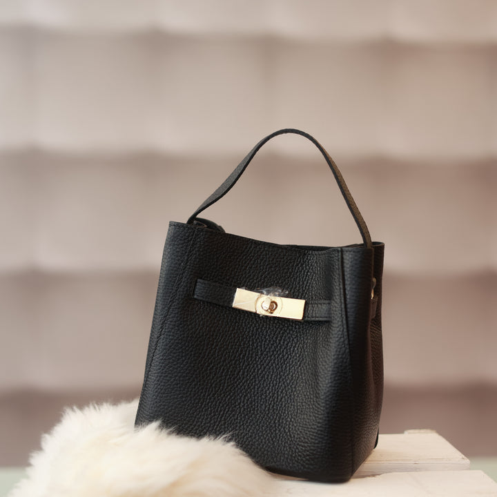 Handtasche