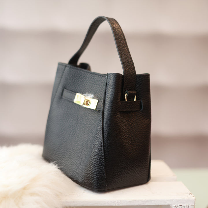 Handtasche
