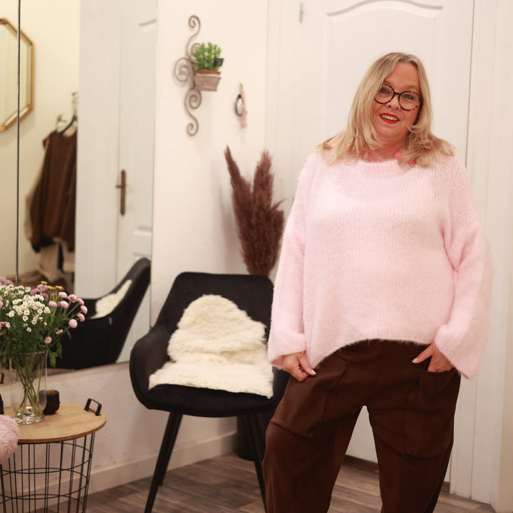 Strickpulli mit Rundhals