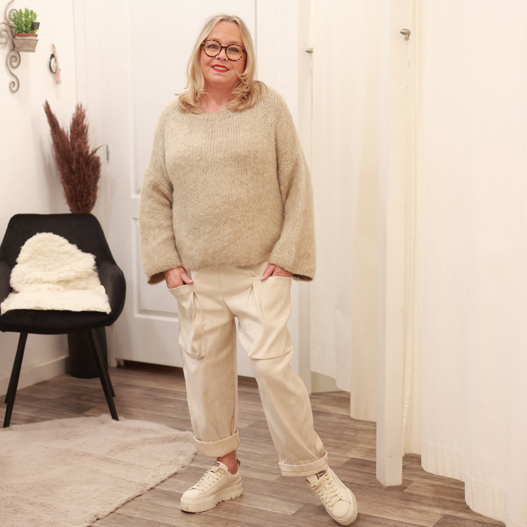 Strickpulli mit Rundhals