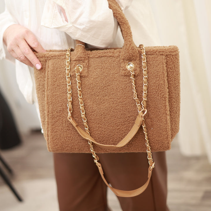 Tasche mit langem Henkel