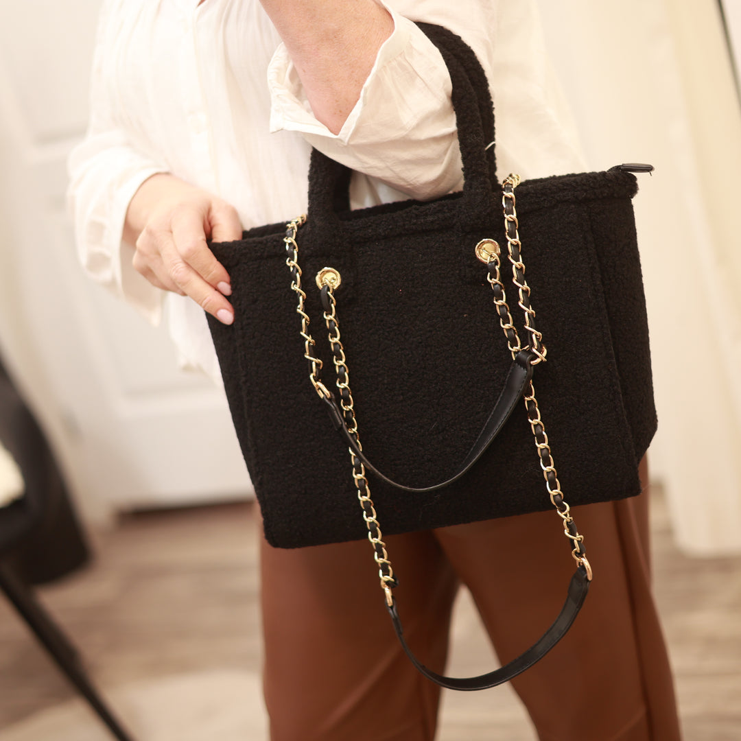 Tasche mit langem Henkel