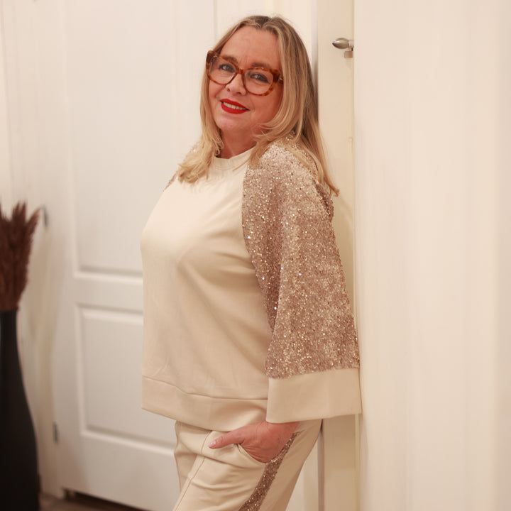Sweatshirt mit Pailetten