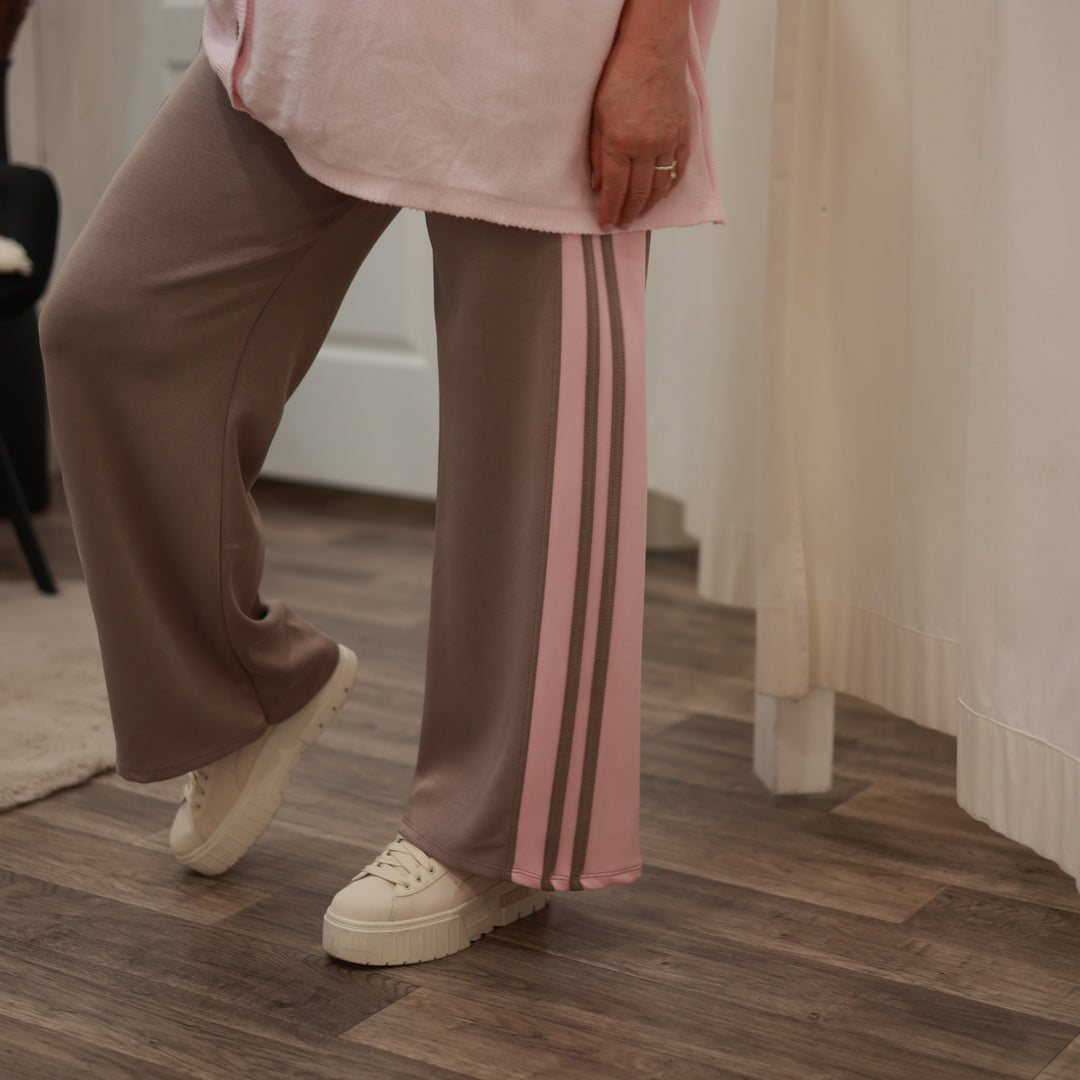 Stretchhose mit seitenstreifen
