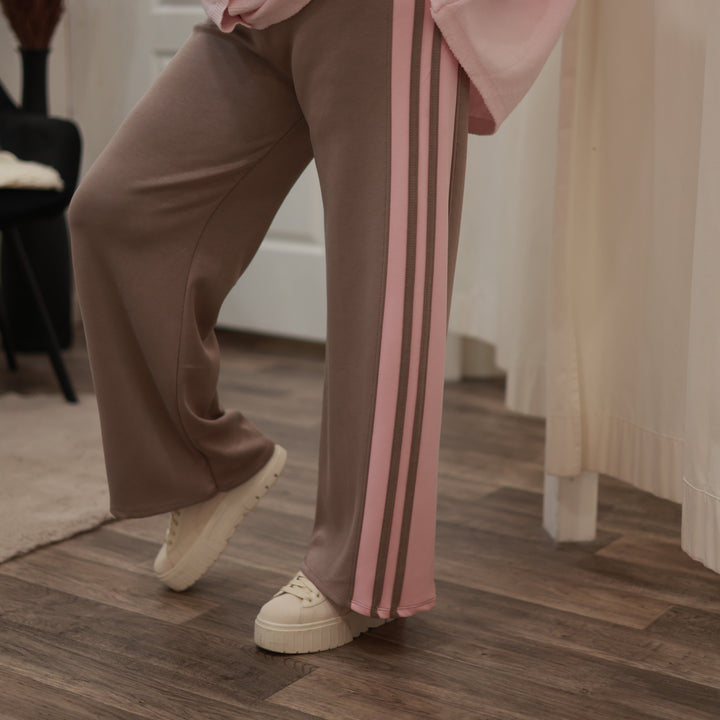 Stretchhose mit seitenstreifen
