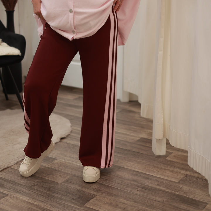Stretchhose mit seitenstreifen