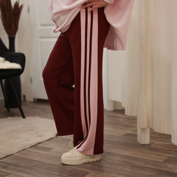 Stretchhose mit seitenstreifen