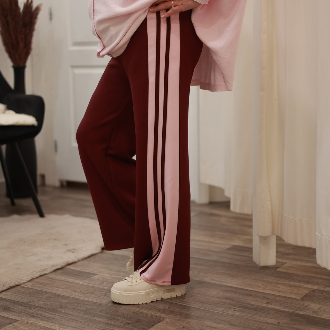 Stretchhose mit seitenstreifen