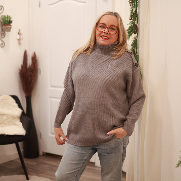 Pulli mit Stehkragen