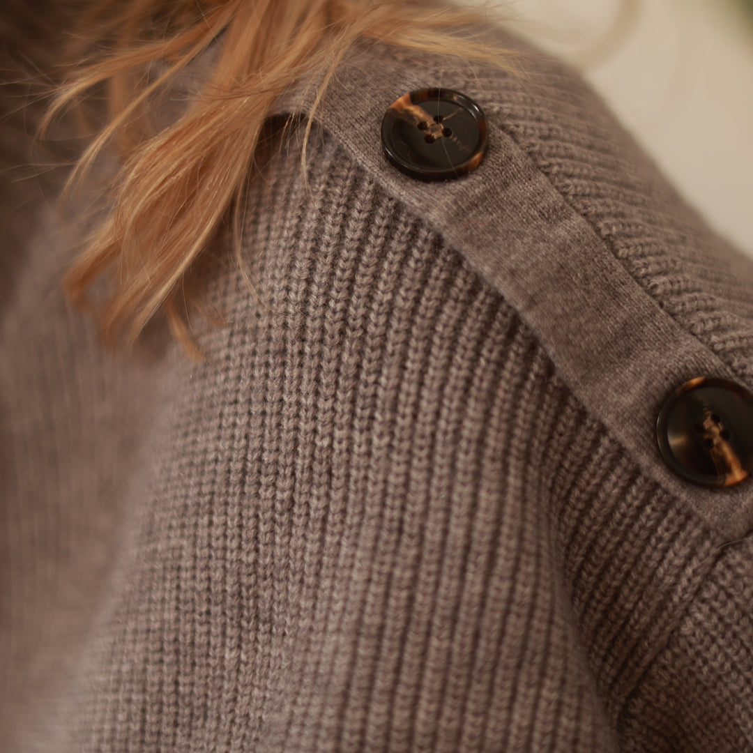 Pulli mit Stehkragen