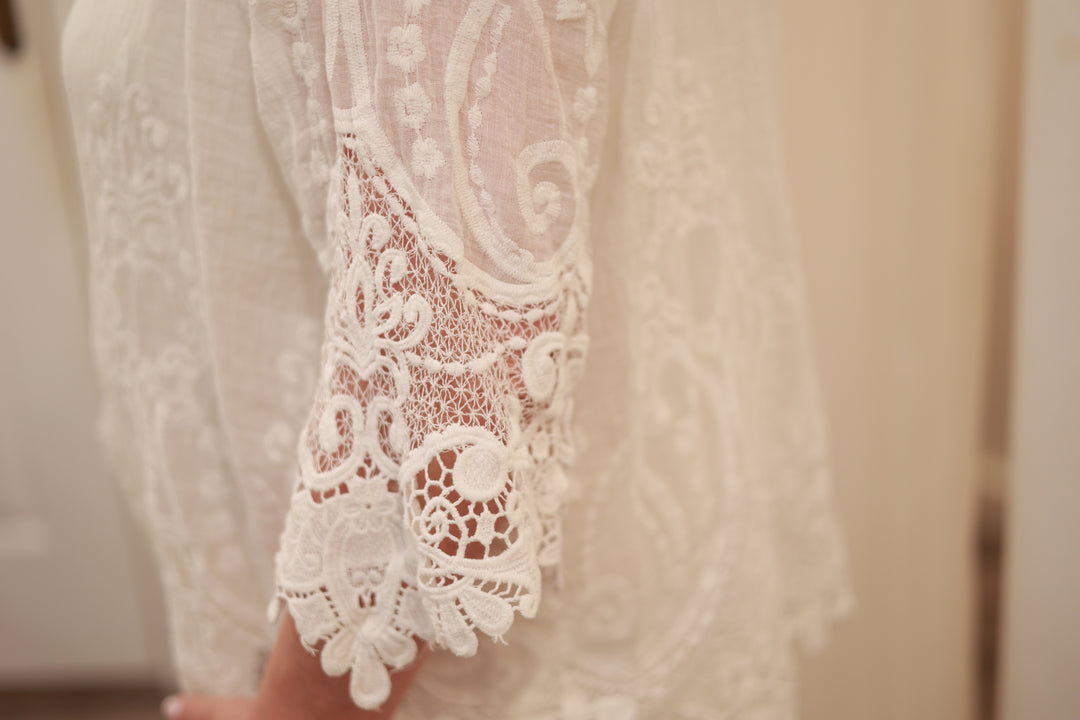 Bluse mit Stickerei