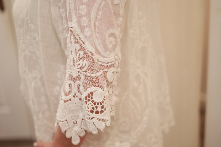 Bluse mit Stickerei