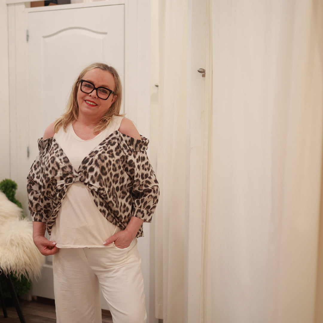 Bluse mit Cut Out
